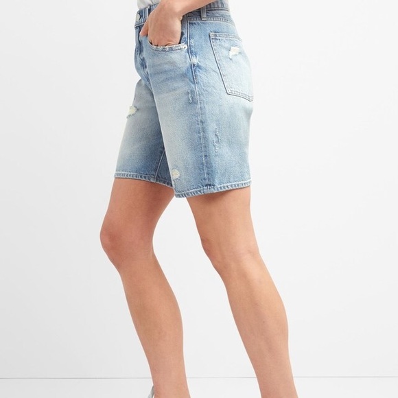 GAP Washwell High Rise 7" Denim Shorts Distressed - Picture 4 of 12